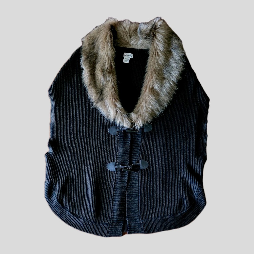 Ruyi Sweater Vest Poncho Womens One Size Black Faux Fur Collar Knit Winter Glam